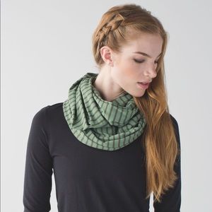 Lululemon Vinyasa Scarf